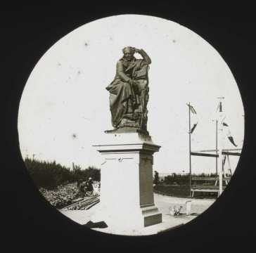 Statue de Chateaubriand (Saint-Malo)